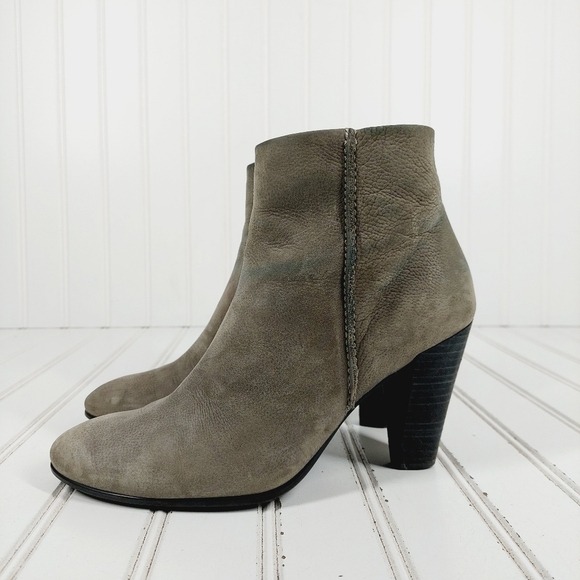 Ecco Shoes - Ecco Taupe Tan Leather Slip On Block Heel Side Zip Ankle Boots E963